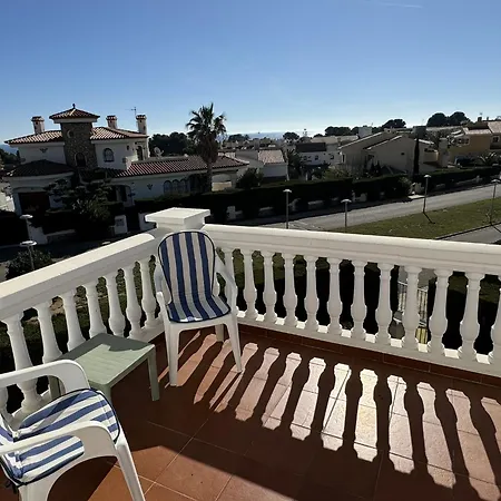 Holiday home Arenda Nadina Adosado En Pino Alto Miami Playa